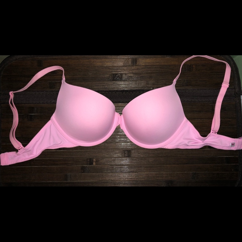 Pink Victoria’s Secret bra 32D